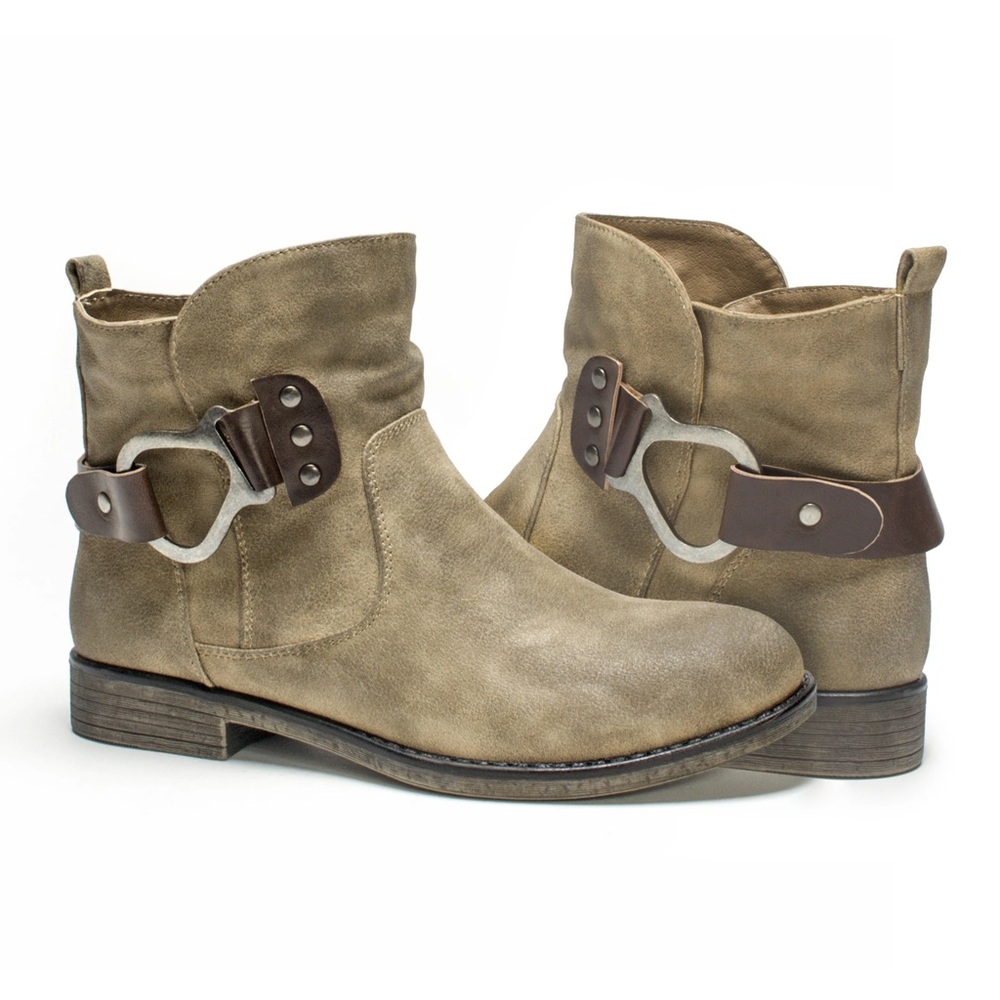 Muk Luks Women’s Hayden Leather Buckle Ankle Boots Size 41